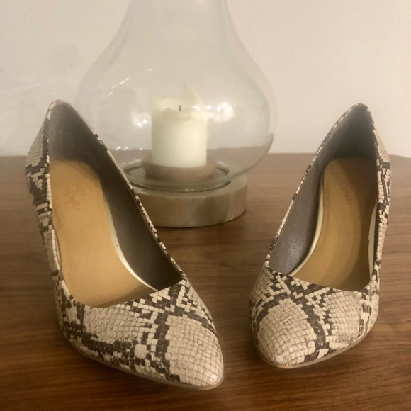 Crown Vintage 6.5 block heel - Picture 2 of 3